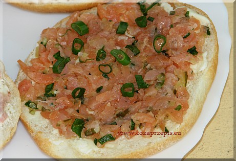 Tatar z wędzonego łososia (na kanapki)