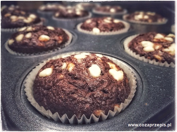 Muffinki kakaowe z serkiem wiejskim